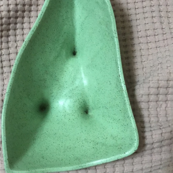 Mid Century Atomic Modern Celadon Freeform Ceramic Bowl by Stanford Sebring Co - Picture 3 of 4